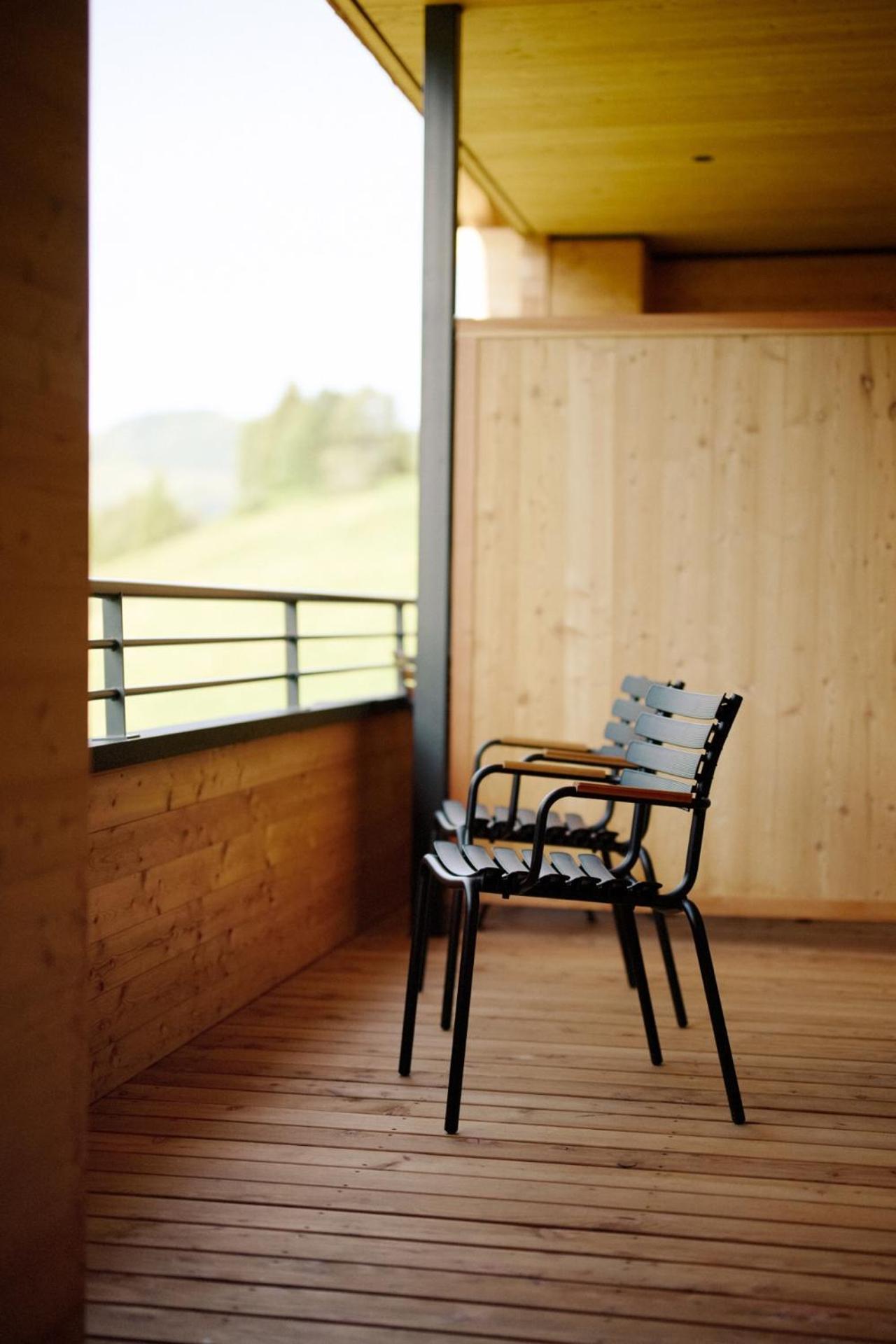 Alpenstolz Damuels Haus 3 - Stilvoll Urlauben In Den Bergen Apartment Exterior foto