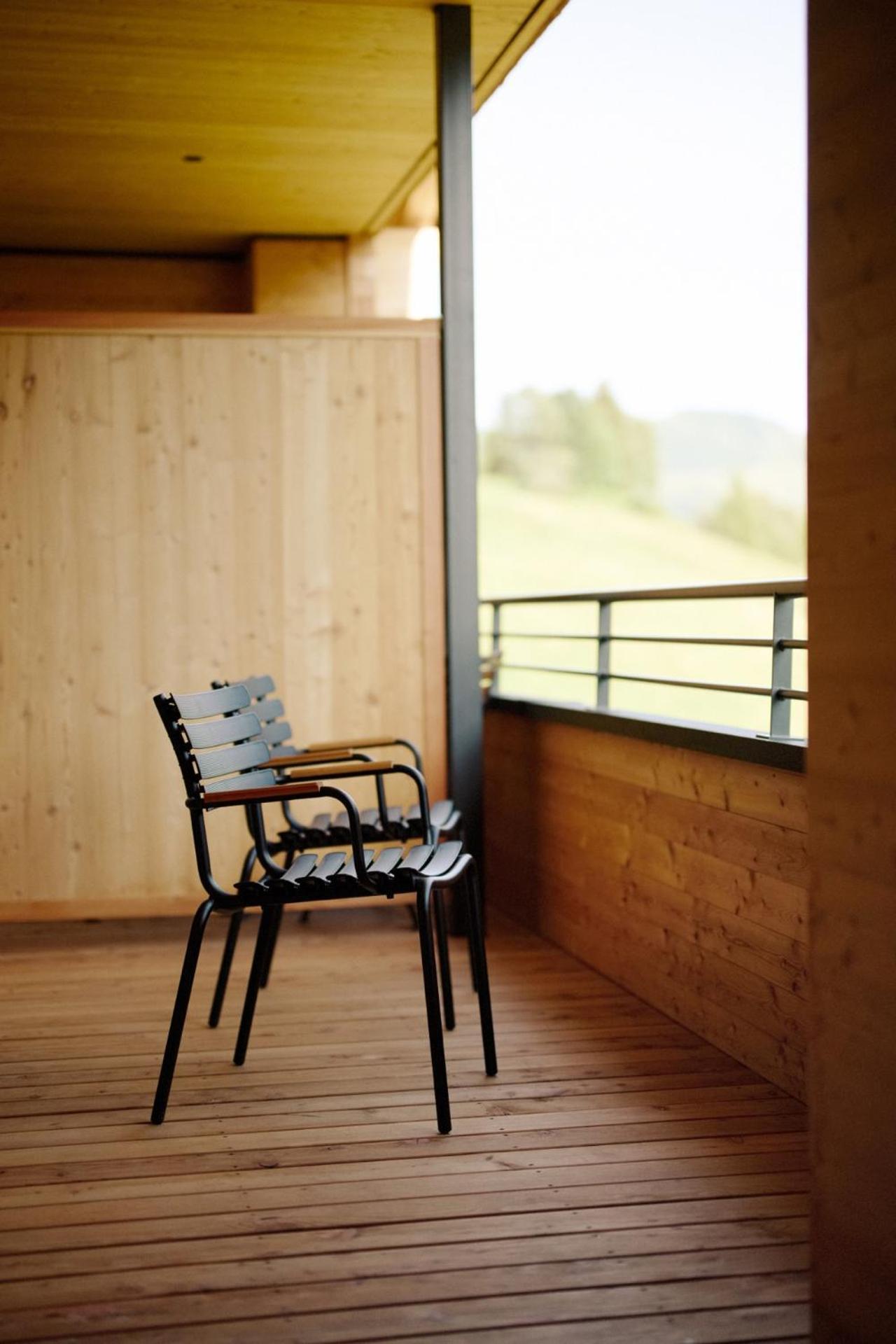 Alpenstolz Damuels Haus 3 - Stilvoll Urlauben In Den Bergen Apartment Exterior foto